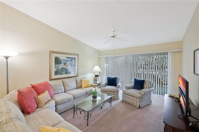 2305 Hidden Lake DR # 3704, Naples, FL 34112