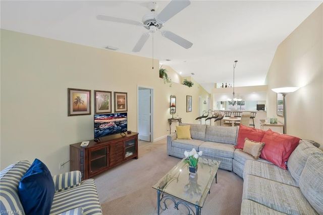 2305 Hidden Lake DR # 3704, Naples, FL 34112