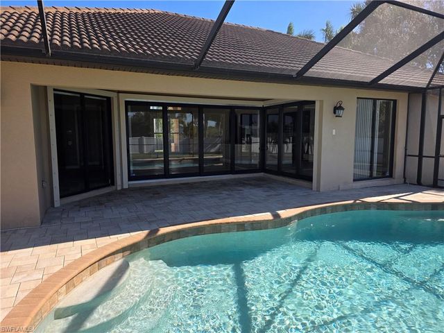 2406 Kismet Lakes LN, Cape Coral, FL 33993