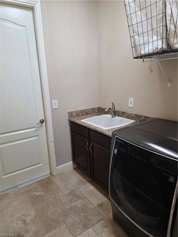 2406 Kismet Lakes LN, Cape Coral, FL 33993