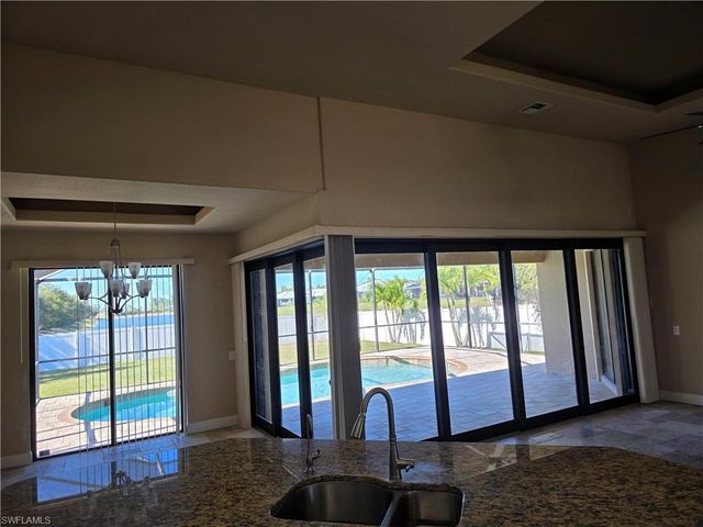 2406 Kismet Lakes LN, Cape Coral, FL 33993