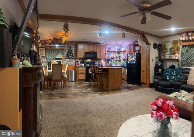 5232 ROSEBERRY DR, Doylestown, PA 18902