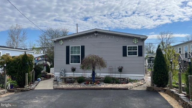 5232 ROSEBERRY DR, Doylestown, PA 18902