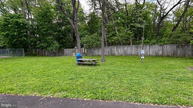 5232 ROSEBERRY DR, Doylestown, PA 18902