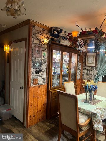 5232 ROSEBERRY DR, Doylestown, PA 18902