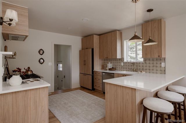 2795 W 39th Avenue, Denver, CO 80211