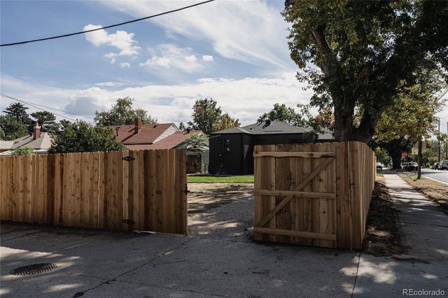 2795 W 39th Avenue, Denver, CO 80211