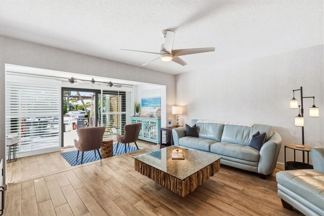 2359 Treasure Isle Drive 34, Palm Beach Gardens, FL 33410