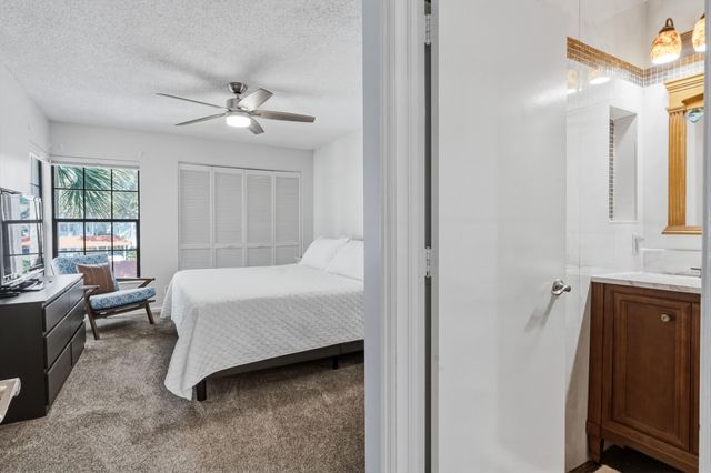 2359 Treasure Isle Drive 34, Palm Beach Gardens, FL 33410