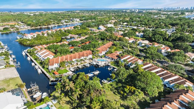 2359 Treasure Isle Drive 34, Palm Beach Gardens, FL 33410