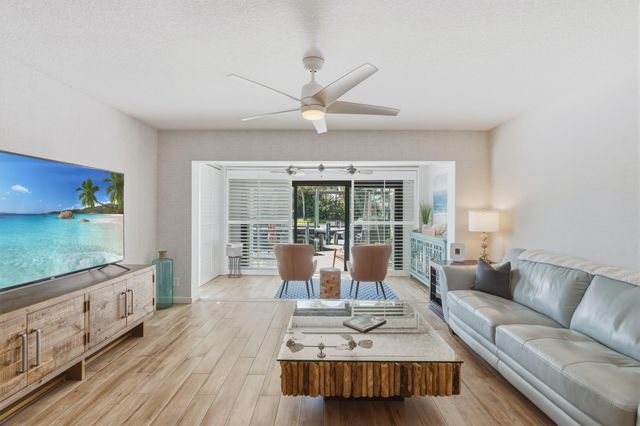 2359 Treasure Isle Drive 34, Palm Beach Gardens, FL 33410