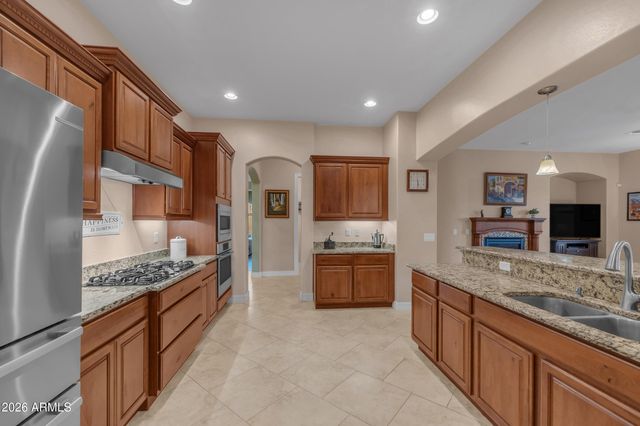 18245 W THISTLE LANDING Drive, Goodyear, AZ 85338