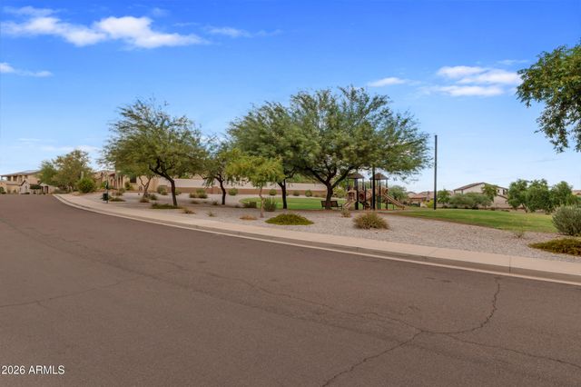 18245 W THISTLE LANDING Drive, Goodyear, AZ 85338