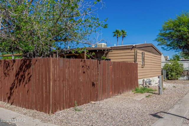 1325 W Silverlake Rd Spc 86, Tucson, AZ 85713