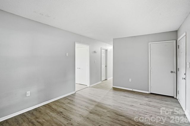 1501 Whisnant Street, Charlotte, NC 28206