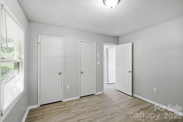 1501 Whisnant Street, Charlotte, NC 28206