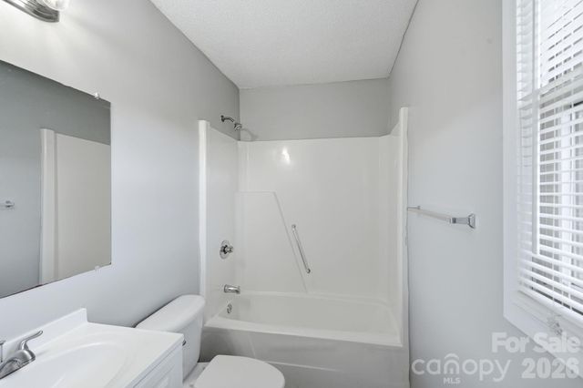 1501 Whisnant Street, Charlotte, NC 28206