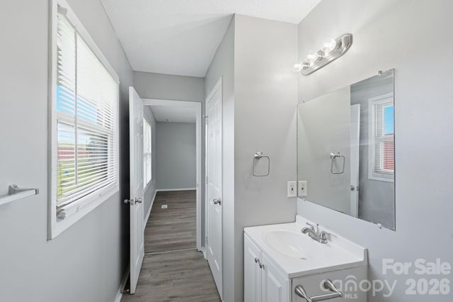 1501 Whisnant Street, Charlotte, NC 28206