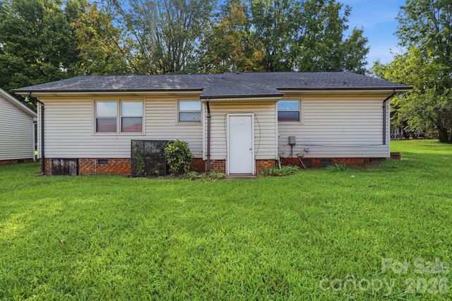 1501 Whisnant Street, Charlotte, NC 28206