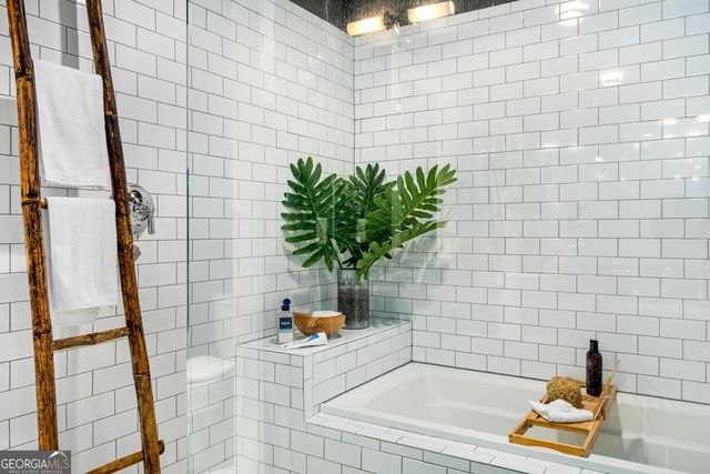 1100 Howell Mill Road NW 201, Atlanta, GA 30318