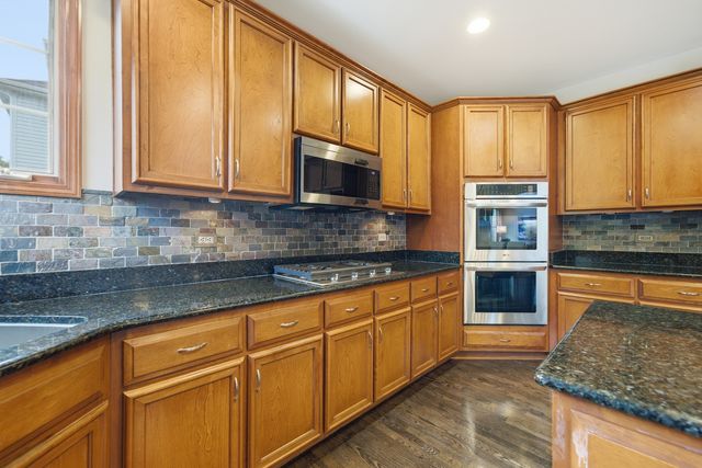 3423 Goldfinch Drive, Naperville, IL 60564