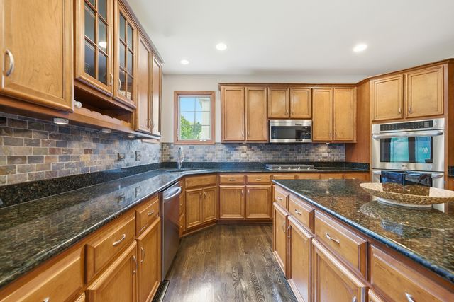 3423 Goldfinch Drive, Naperville, IL 60564