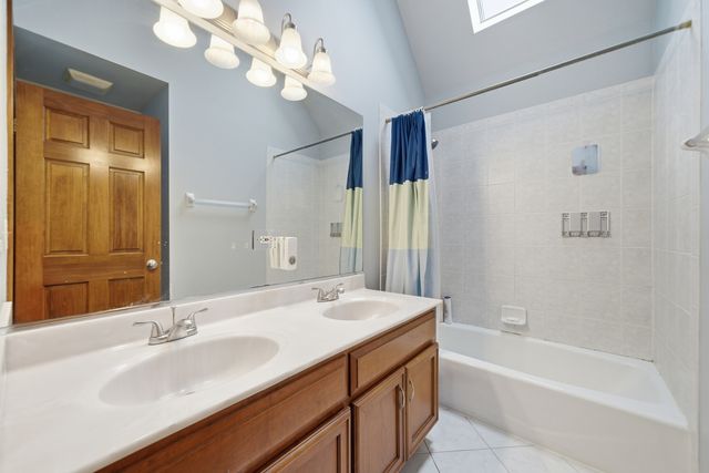 3423 Goldfinch Drive, Naperville, IL 60564