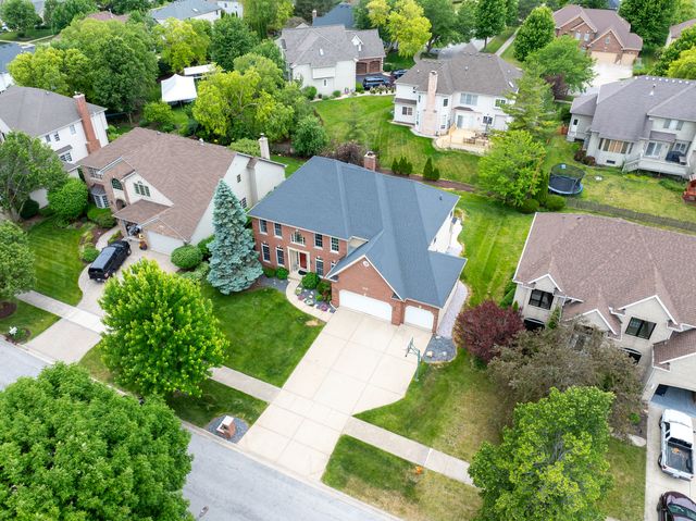 3423 Goldfinch Drive, Naperville, IL 60564