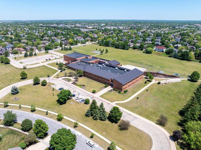 3423 Goldfinch Drive, Naperville, IL 60564