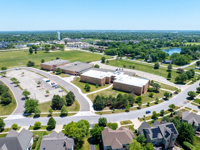 3423 Goldfinch Drive, Naperville, IL 60564