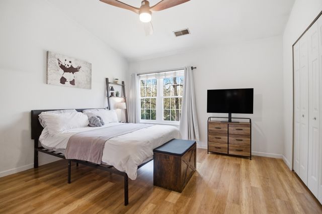 7921 Shadow Oak Drive, North Charleston, SC 29406