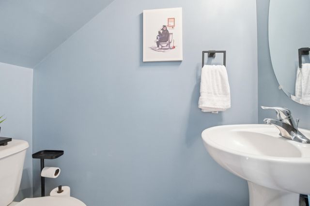 7921 Shadow Oak Drive, North Charleston, SC 29406