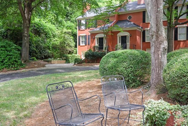 2201 Defoors Mill Drive NW, Atlanta, GA 30318