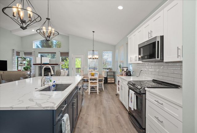 7203 S Moran View St, Spokane, WA 99224