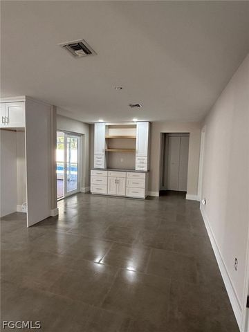 14821 Martin DR, Fort Myers, FL 33908