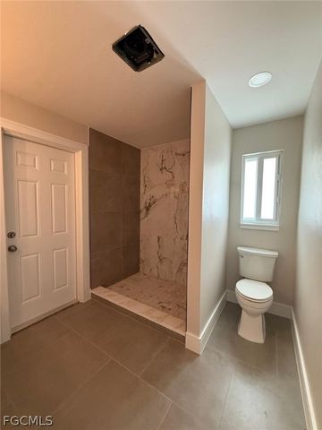 14821 Martin DR, Fort Myers, FL 33908