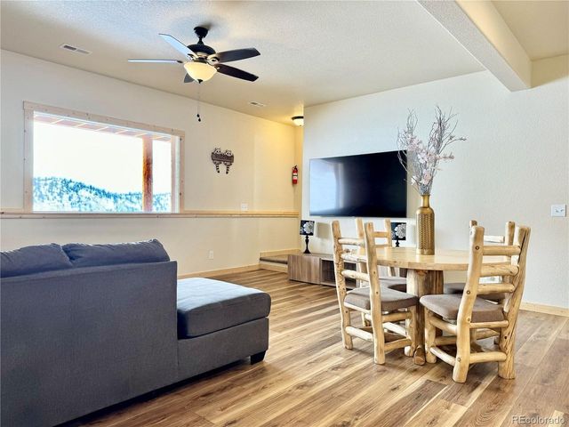 663 Arrowhead Dr, Jefferson, CO 80456