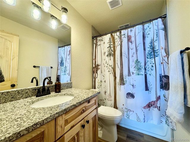 663 Arrowhead Dr, Jefferson, CO 80456