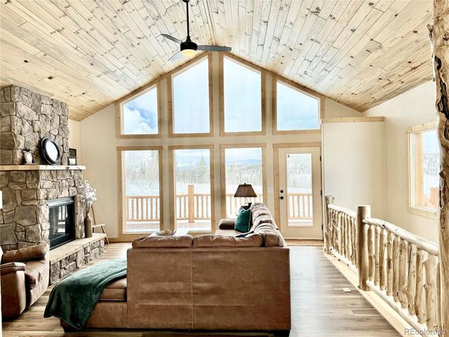 663 Arrowhead Dr, Jefferson, CO 80456