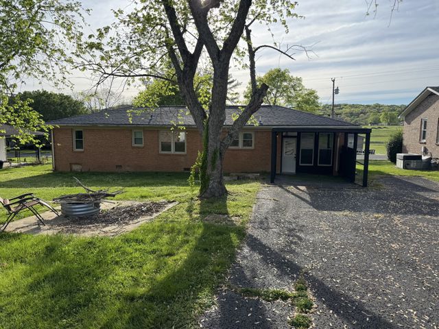 129 Terry Ave, Fayetteville, TN 37334