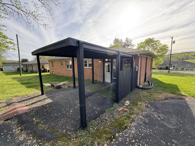 129 Terry Ave, Fayetteville, TN 37334