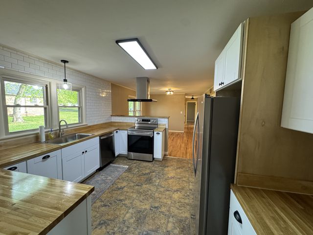 129 Terry Ave, Fayetteville, TN 37334