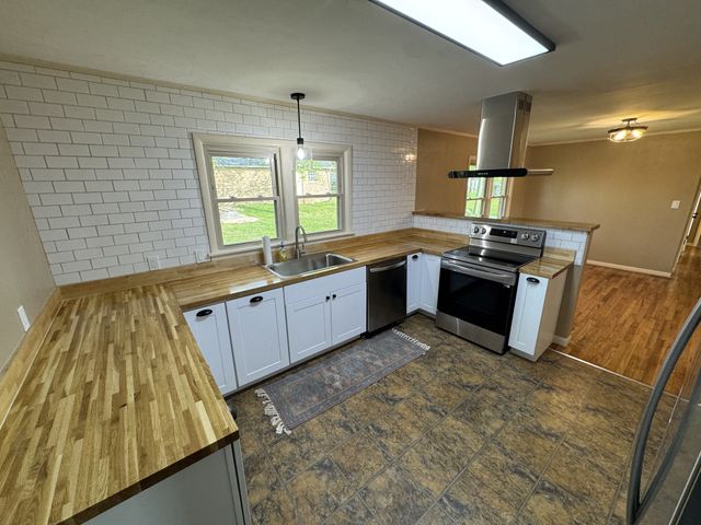 129 Terry Ave, Fayetteville, TN 37334