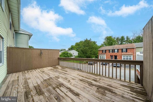 132 E GREEN VALLEY CIR, Newark, DE 19711