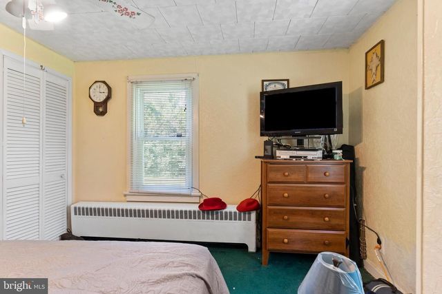 2069 SPRING RD, Carlisle, PA 17013