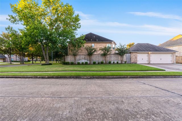 1807 Arbor View Drive, Sugar Land, TX 77479