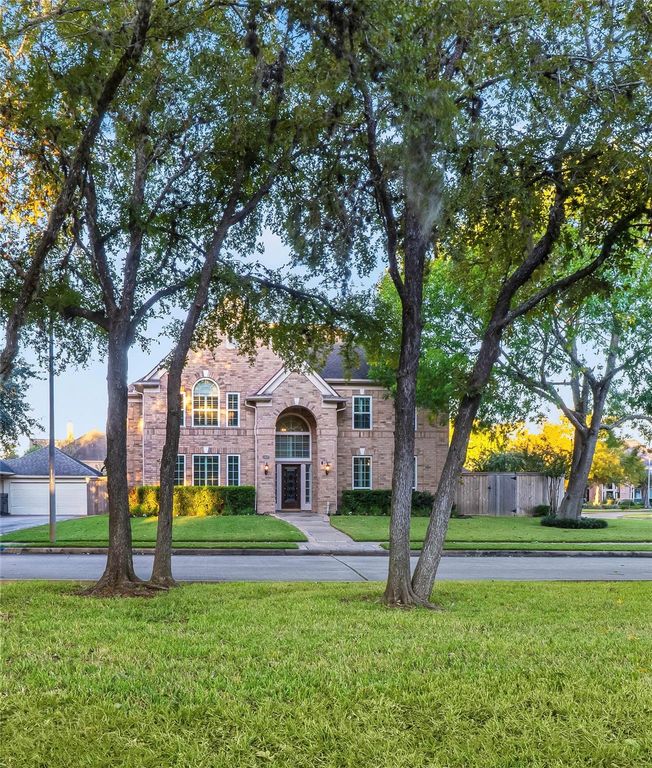 1807 Arbor View Drive, Sugar Land, TX 77479