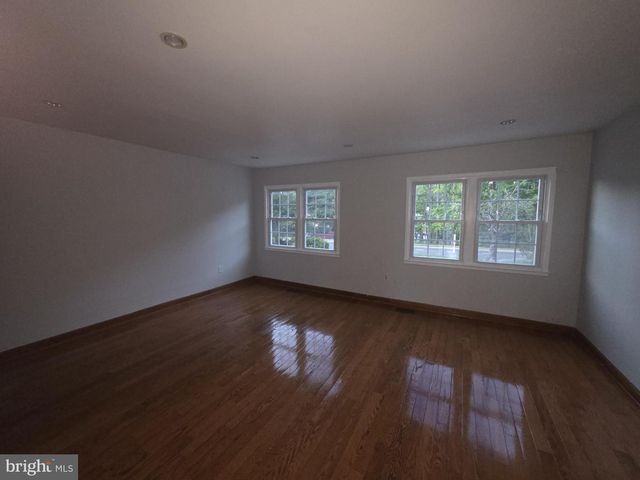 2915 PHEASANT LN, Woodbridge, VA 22191
