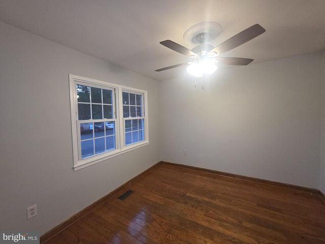 2915 PHEASANT LN, Woodbridge, VA 22191