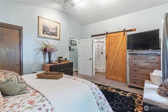209 W Beacon Hill Drive, Longview, WA 98632
